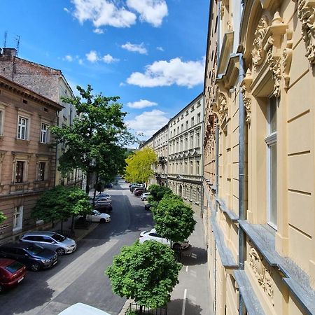 شقة Best Location To Explore Krakow Spacious 105M2 المظهر الخارجي الصورة