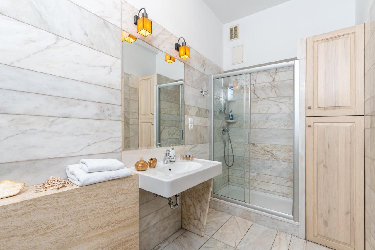 Best Location To Explore Krakow Spacious 105M2 المظهر الخارجي الصورة