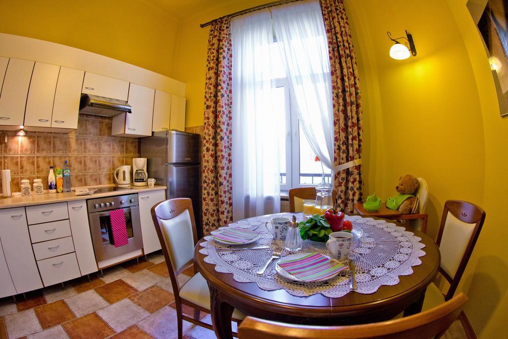 Best Location To Explore Krakow Spacious 105M2 الغرفة الصورة